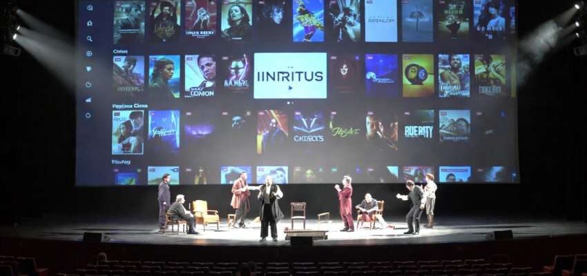 Színházak és online filmek: Két világ találkozása